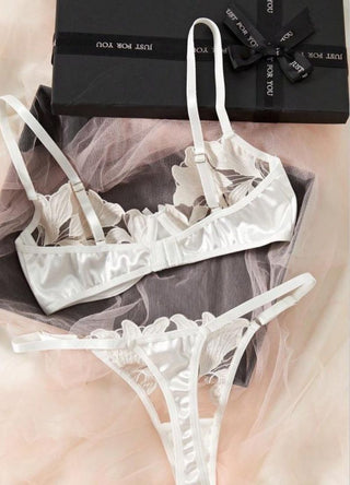 Azalea Aura Lingerie Set