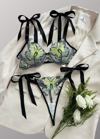 Butterfly Kisses Essential Set*